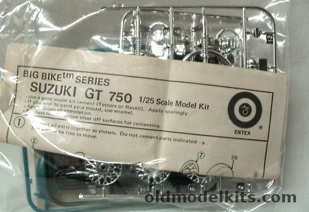 Entex 1/25 Suzuki GT 750 'Big Bike Series' Bagged plastic model kit